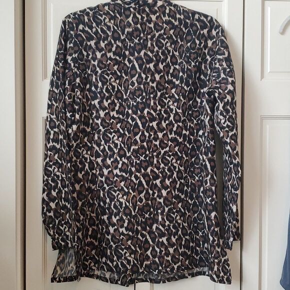 SILK Blouse! Animal Print, Size S, Excellent Condition! - Picture 4 of 4
